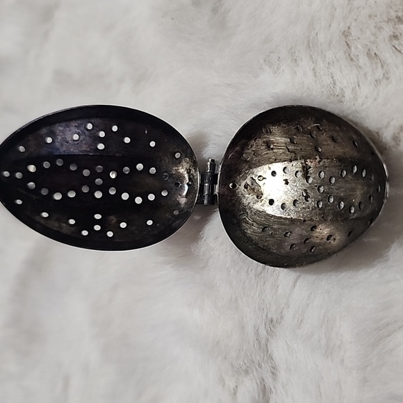 Elegant Silver Tea Infuser FRENCH PLATED - Picture 7 of 8